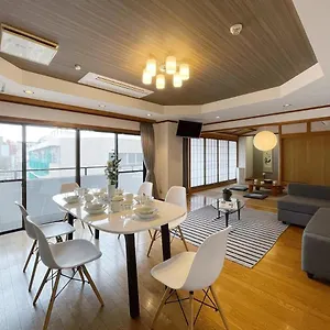 beautiful-spacious-apartment-next-to-peace-park.hotelsinhiroshima.com/